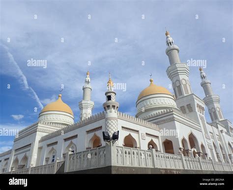 Sultan Haji Hassanal Bolkiah Masjid (The Grand .